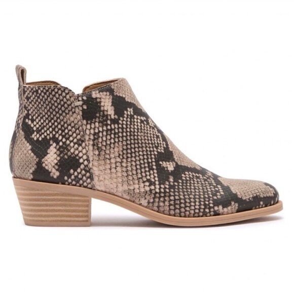 Dolce Vita Shoes - Dolce Vita Women's EUC Westa Snake Embossed Leather Stella Ankle Booties Size 7